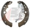 NISSA 440604A00F Brake Shoe Set